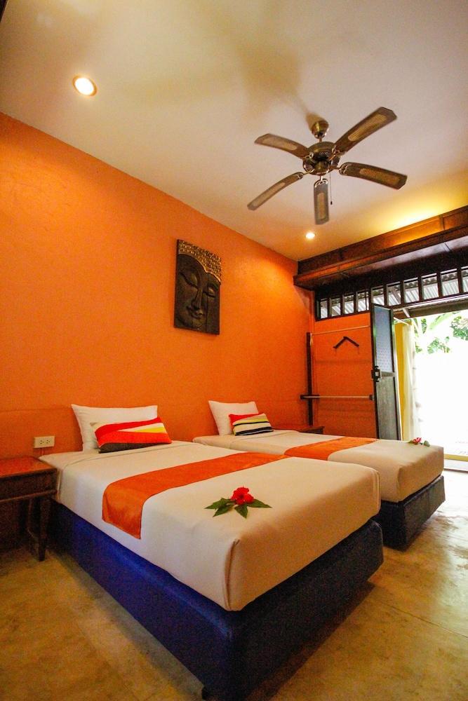 Baan Panwa Resort Exterior photo