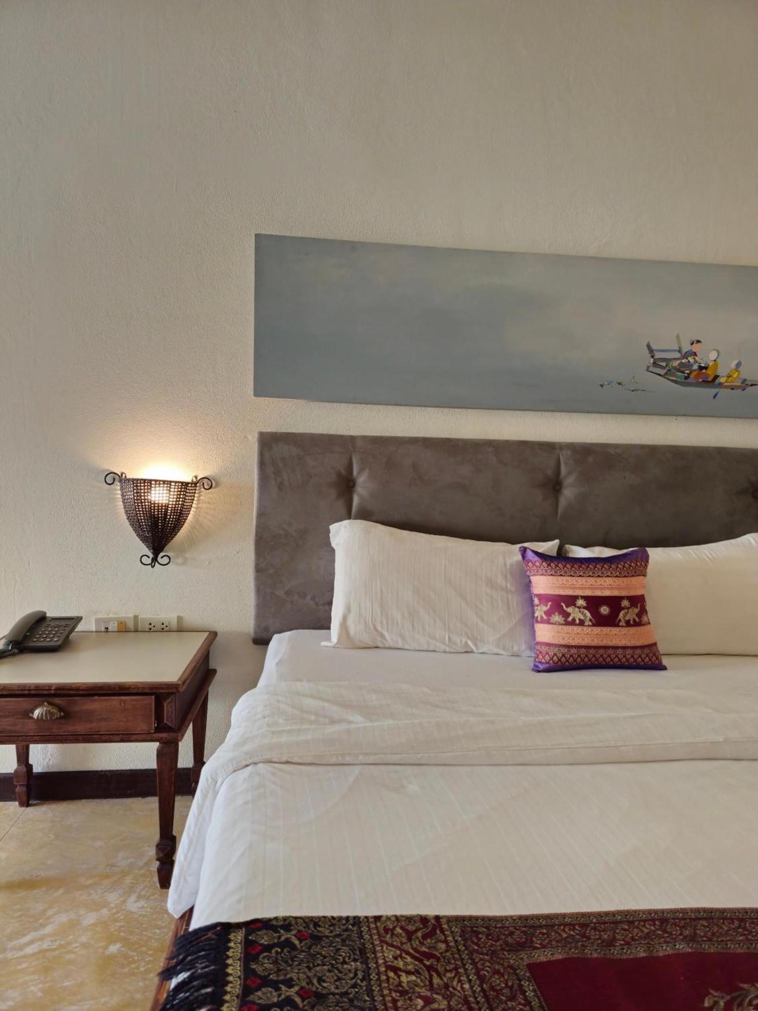 Baan Panwa Resort Exterior photo